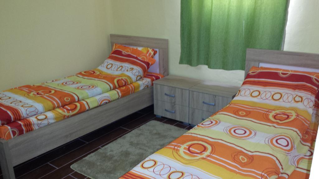 Kazablanka Rooms Aerodrom Susunja Exterior foto